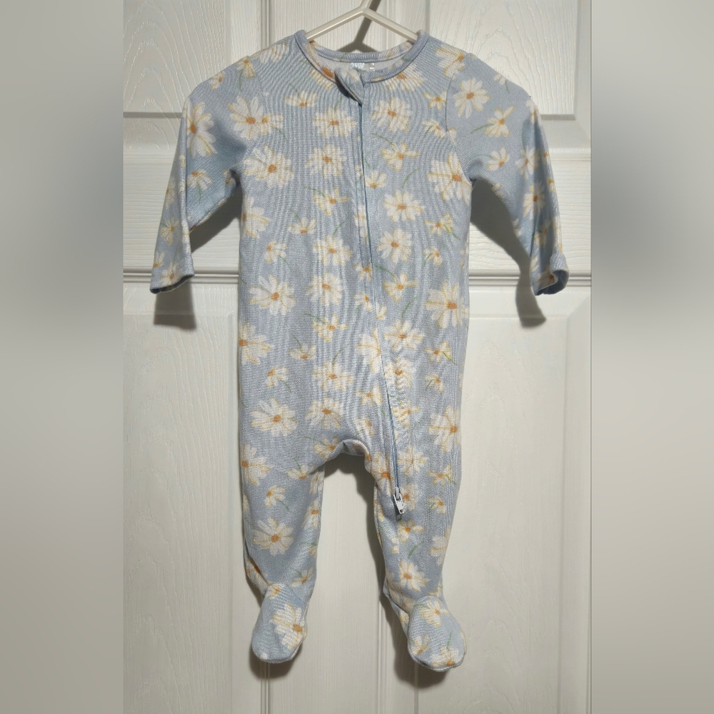 Charlotte & Star daisy print sleeper